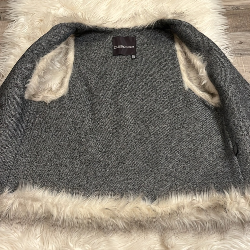 Victoria’s Secret Supermodel Essentials faux fur vest S - Picture 12 of 13